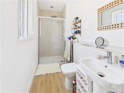En Suite Shower